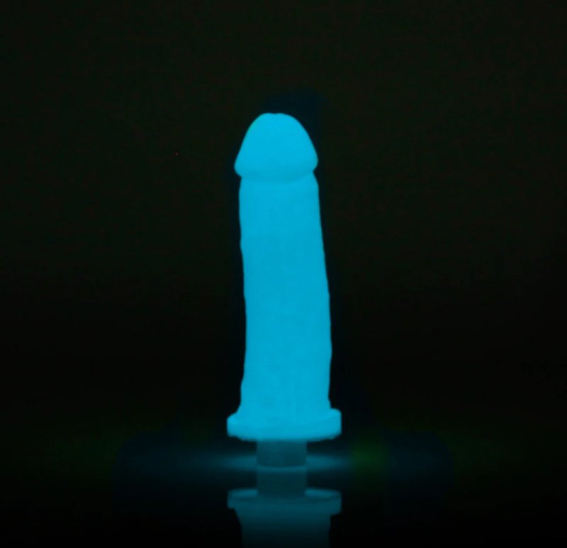 Clone a Willy, Glow in the Dark